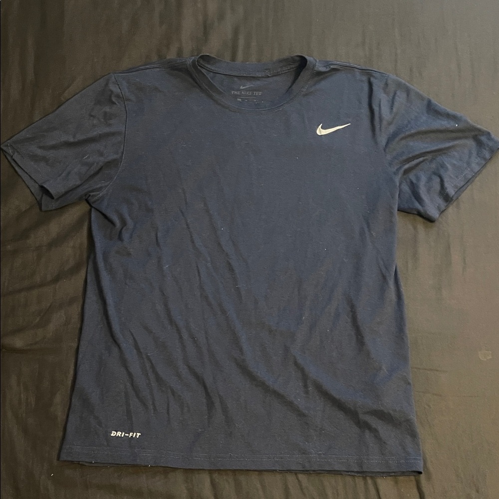 Nike Men's Navy Short Sleeve T-Shirt